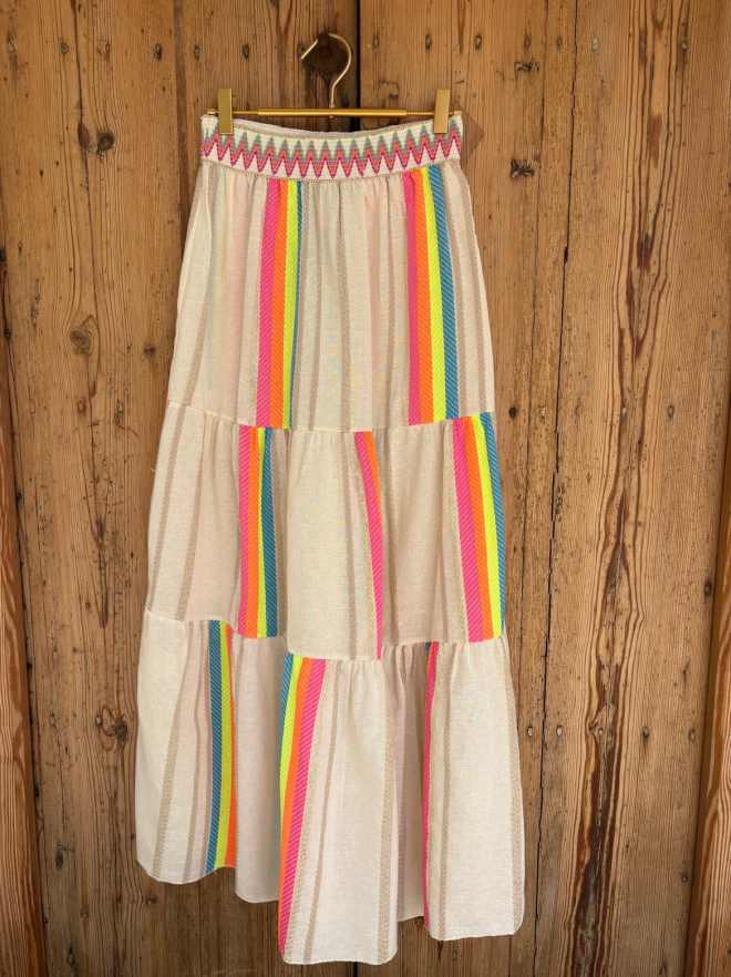 Falda larga estilo bohemio tonos fluor