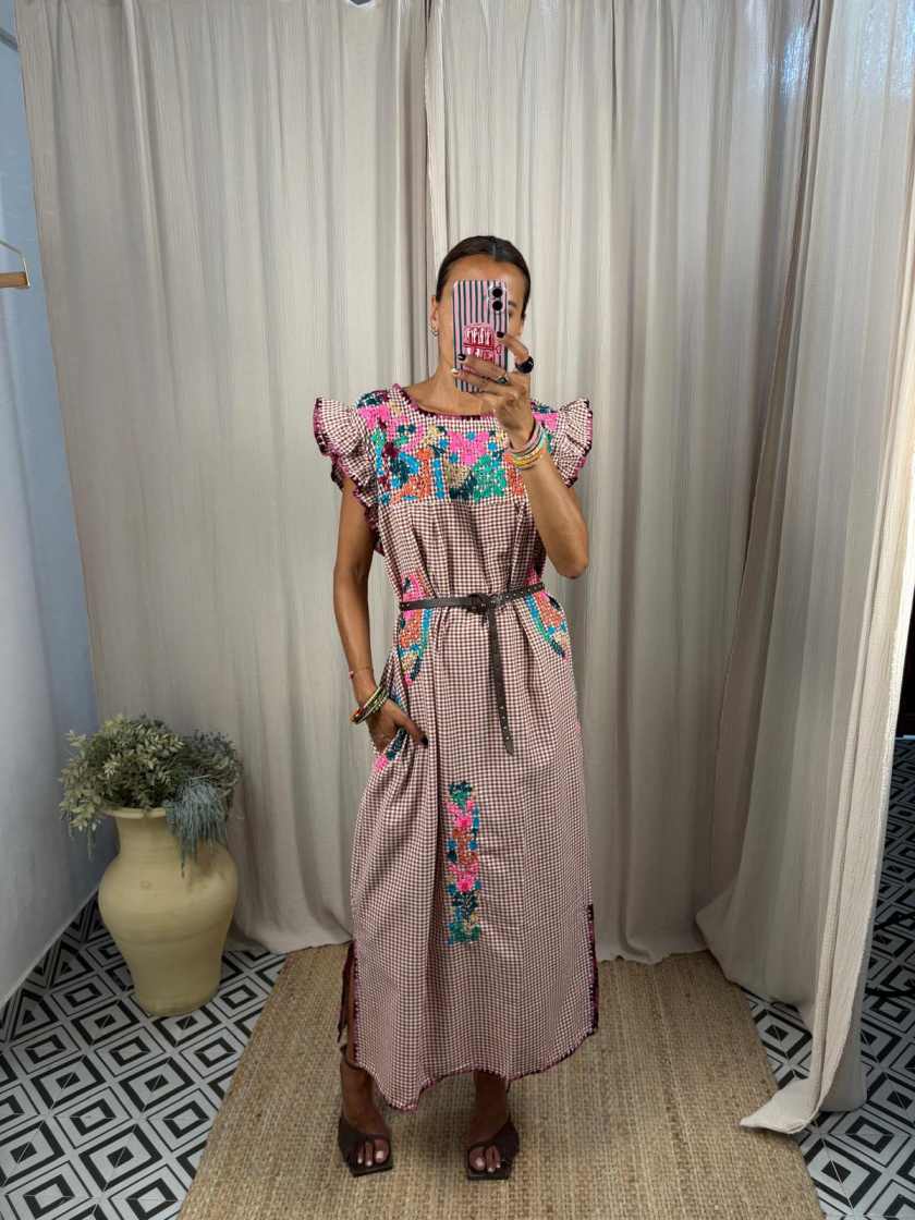 Vestido cuadros bordados 8 WhatsApp Image 2025 08 31 at 09.10.38 2 6693c227