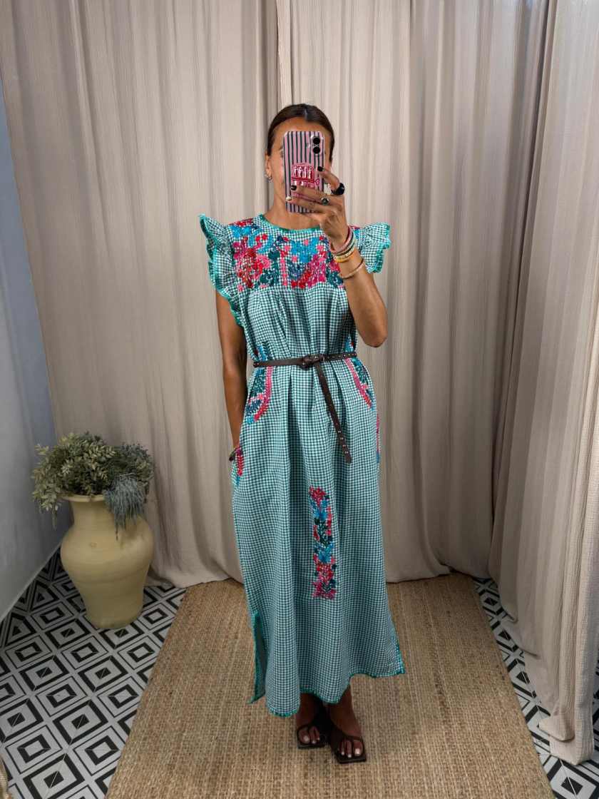 Vestido cuadros bordados 9 WhatsApp Image 2025 08 31 at 09.10.44 2 9600867a