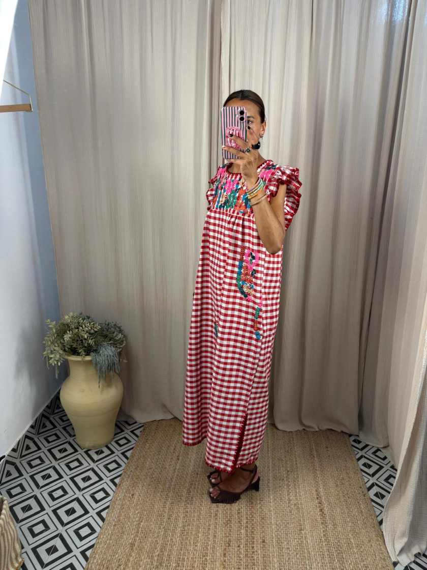 Vestido cuadros bordados 11 WhatsApp Image 2025 08 31 at 09.10.38 b603c1e6