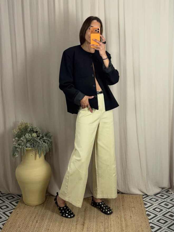 Chaqueta minimalista