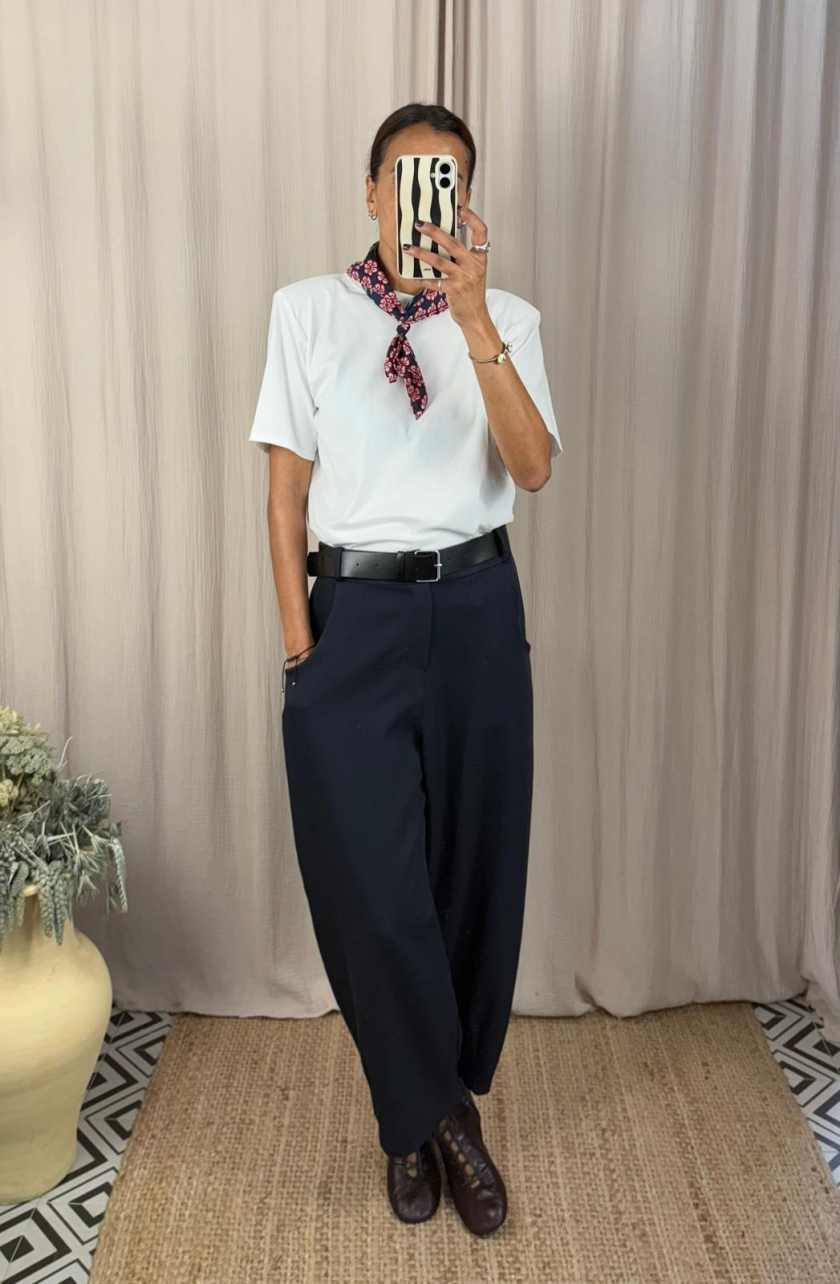 Camiseta básica hombreras 5 WhatsApp Image 2025 10 25 at 18.03.29 f8b03144